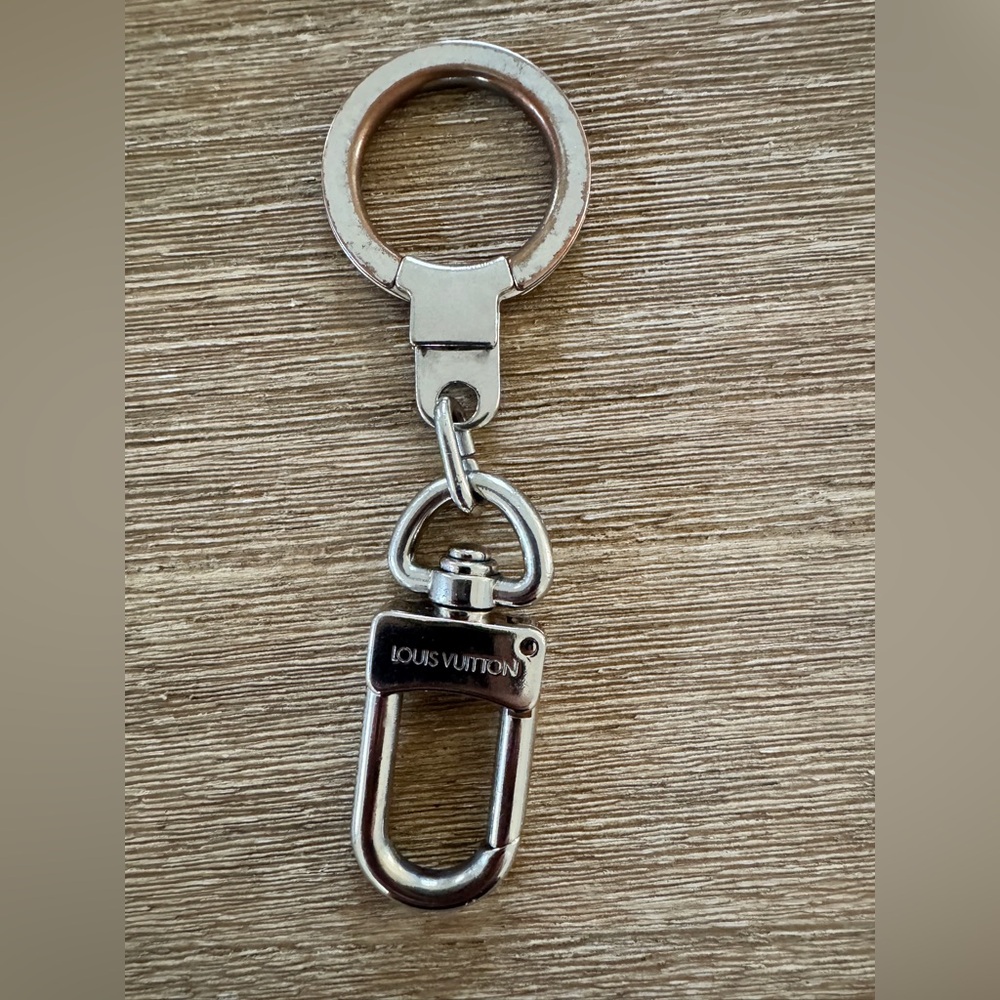 Louis Vuitton Metallic Silver Key Holder
